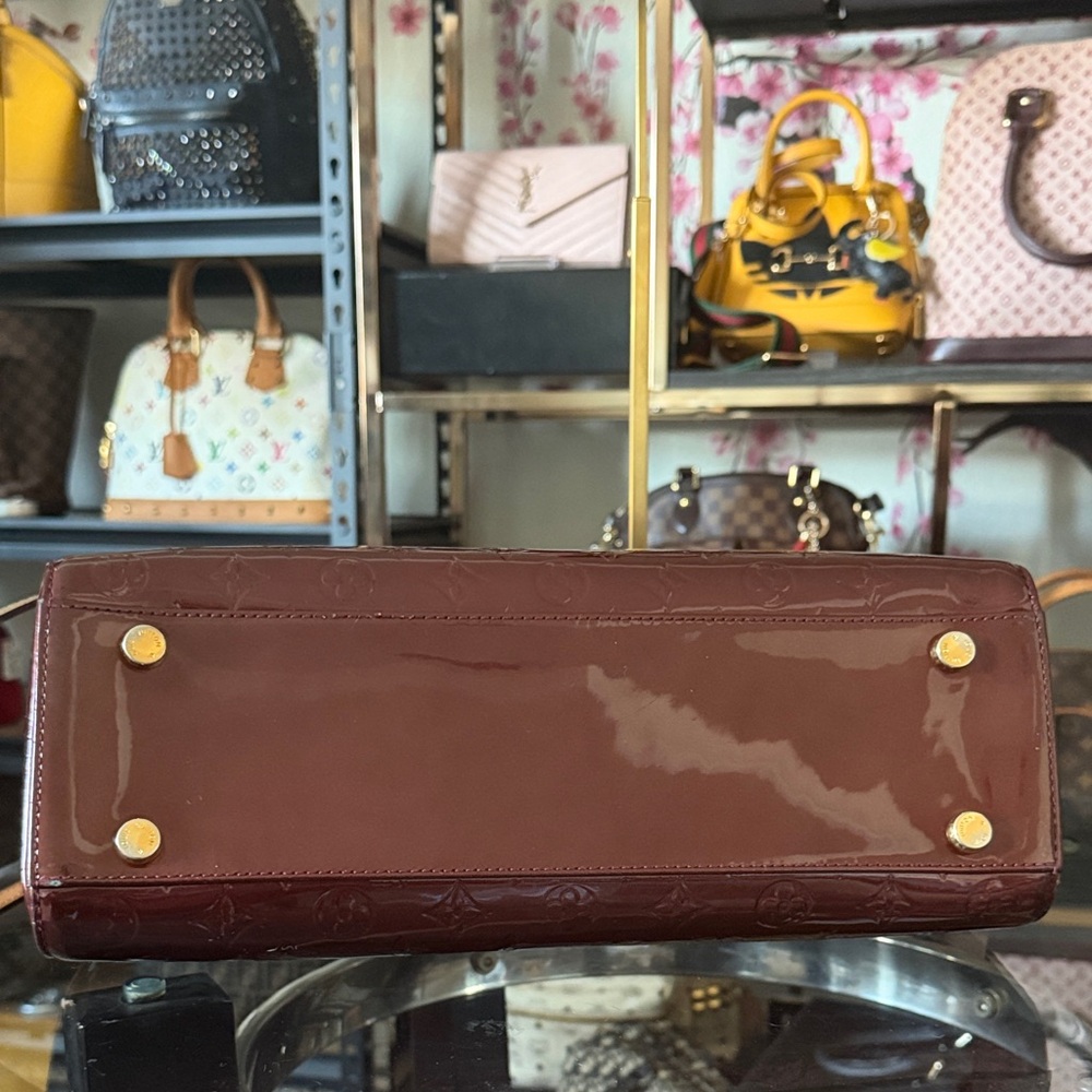 Louis Vuitton Patent Satchel in Deep Amarante with Tan Trim - Picture 5 of 6